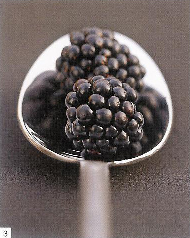 blackberries-spoon